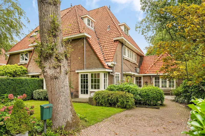 Isaäc da Costalaan, Bussum